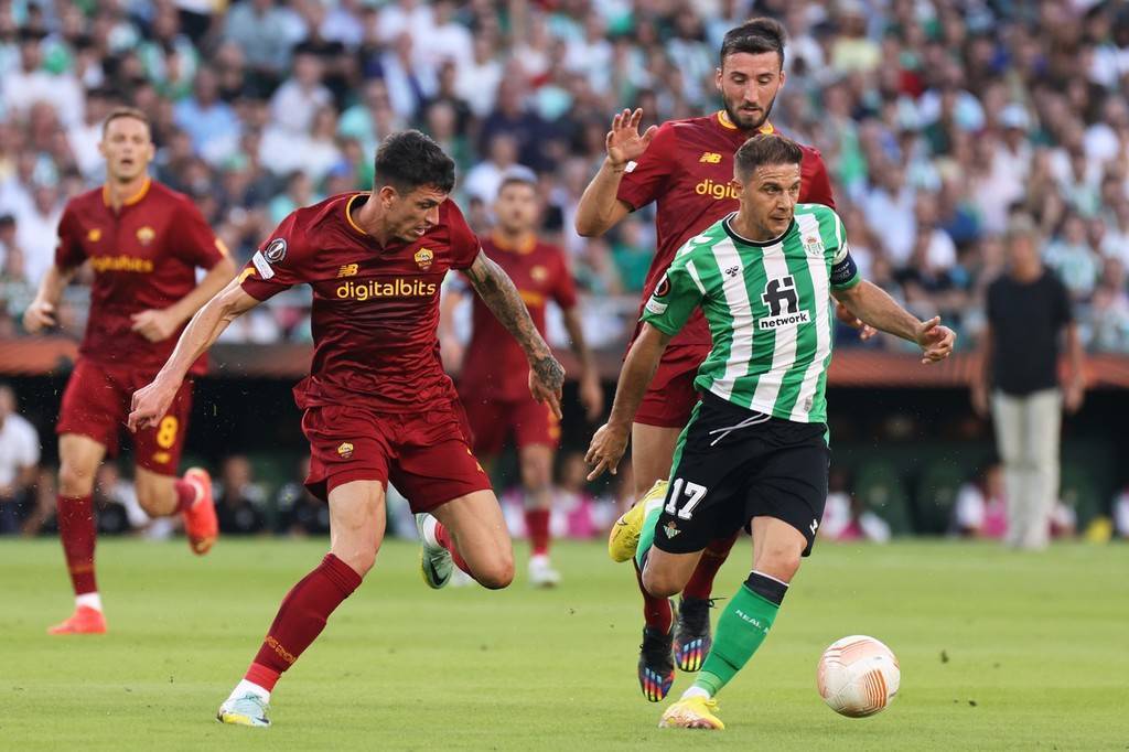 杏彩体育官网-加时末段马德里竞技完成体检——国王杯节点到来，赛场秩序良好，医务组通报恢复的简单介绍